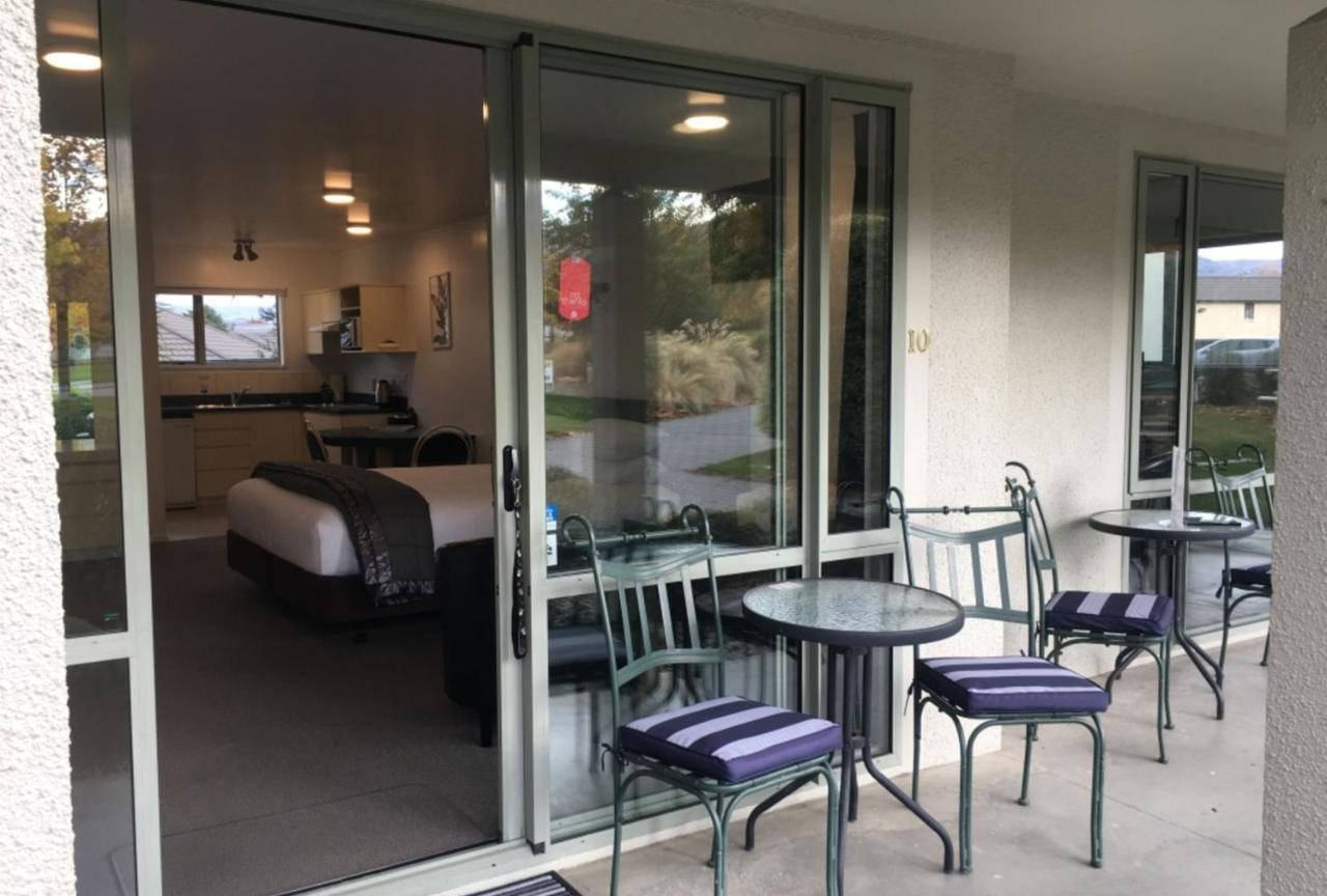 Colonial Manor Motel Cromwell Extérieur photo